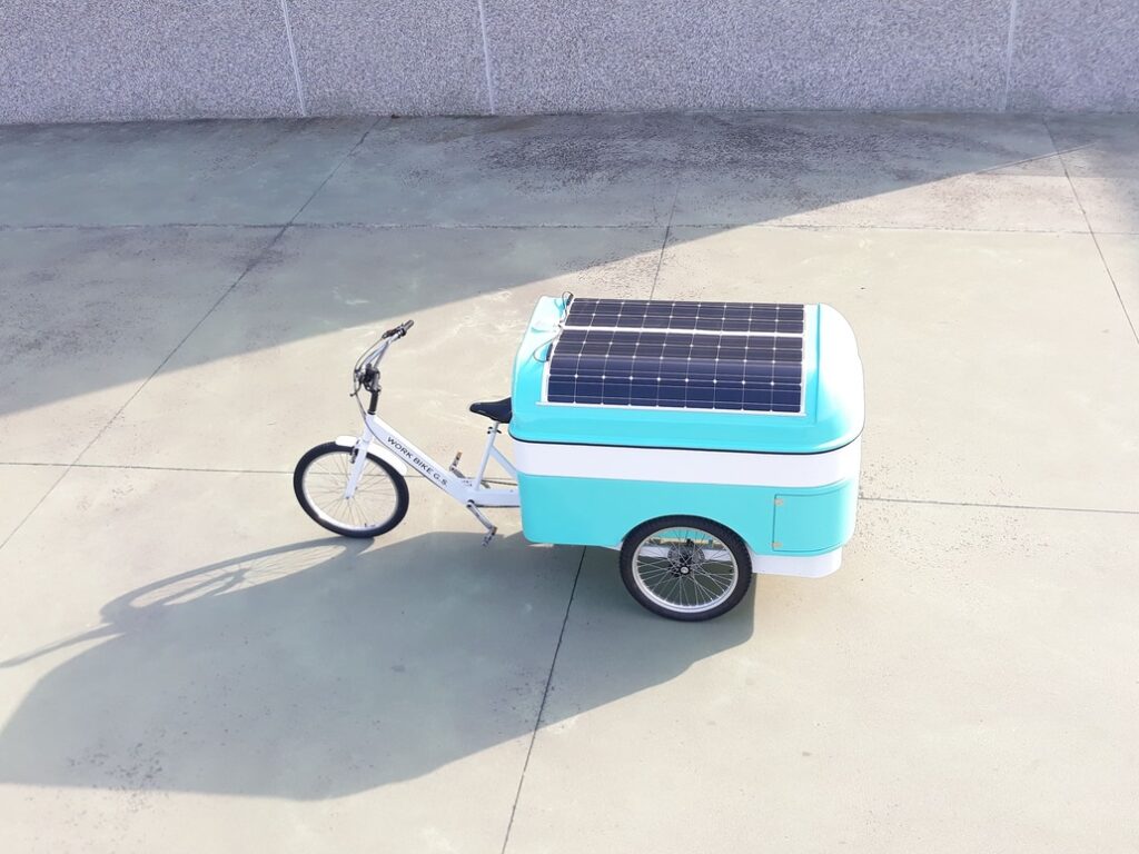 TRICICLO CARGO BIKE ITALY GELATERIA AUTONOMA