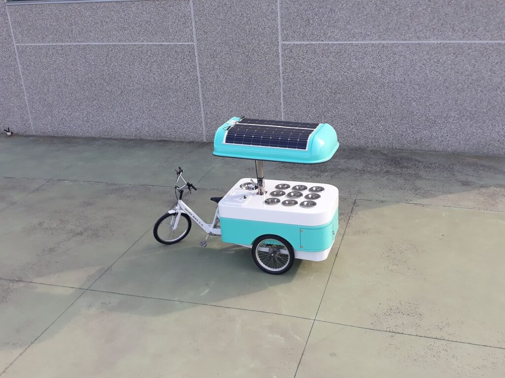 TRICICLO CARGO BIKE ITALY GELATERIA AUTONOMA