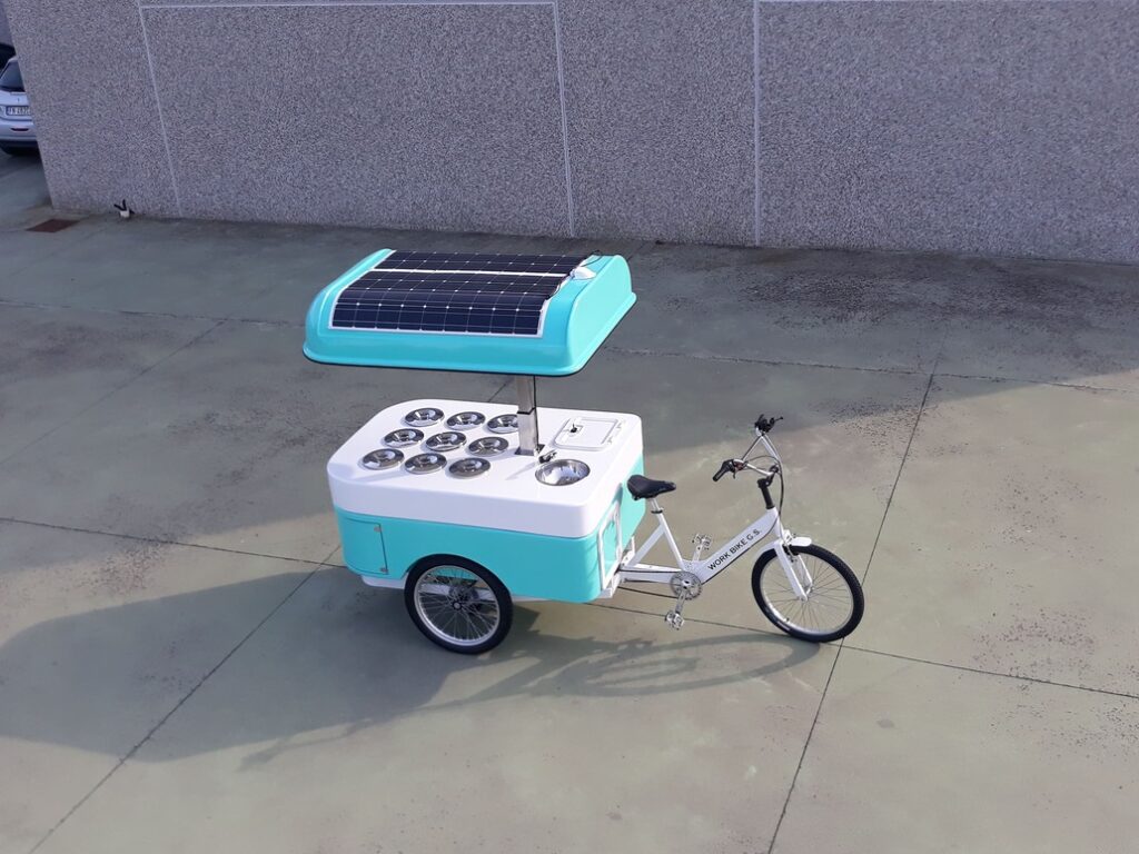 TRICICLO CARGO BIKE ITALY GELATERIA AUTONOMA