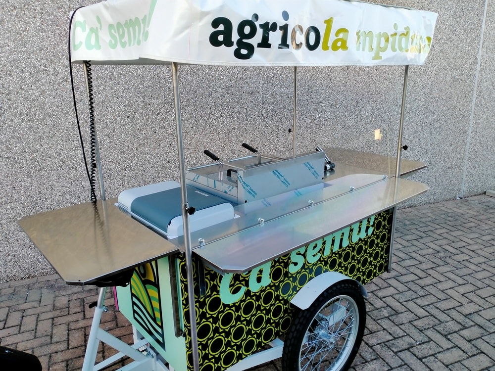 TRICICLO CARGO BIKE LAMPEDUSA STREET FOOD FRIGGITORIA