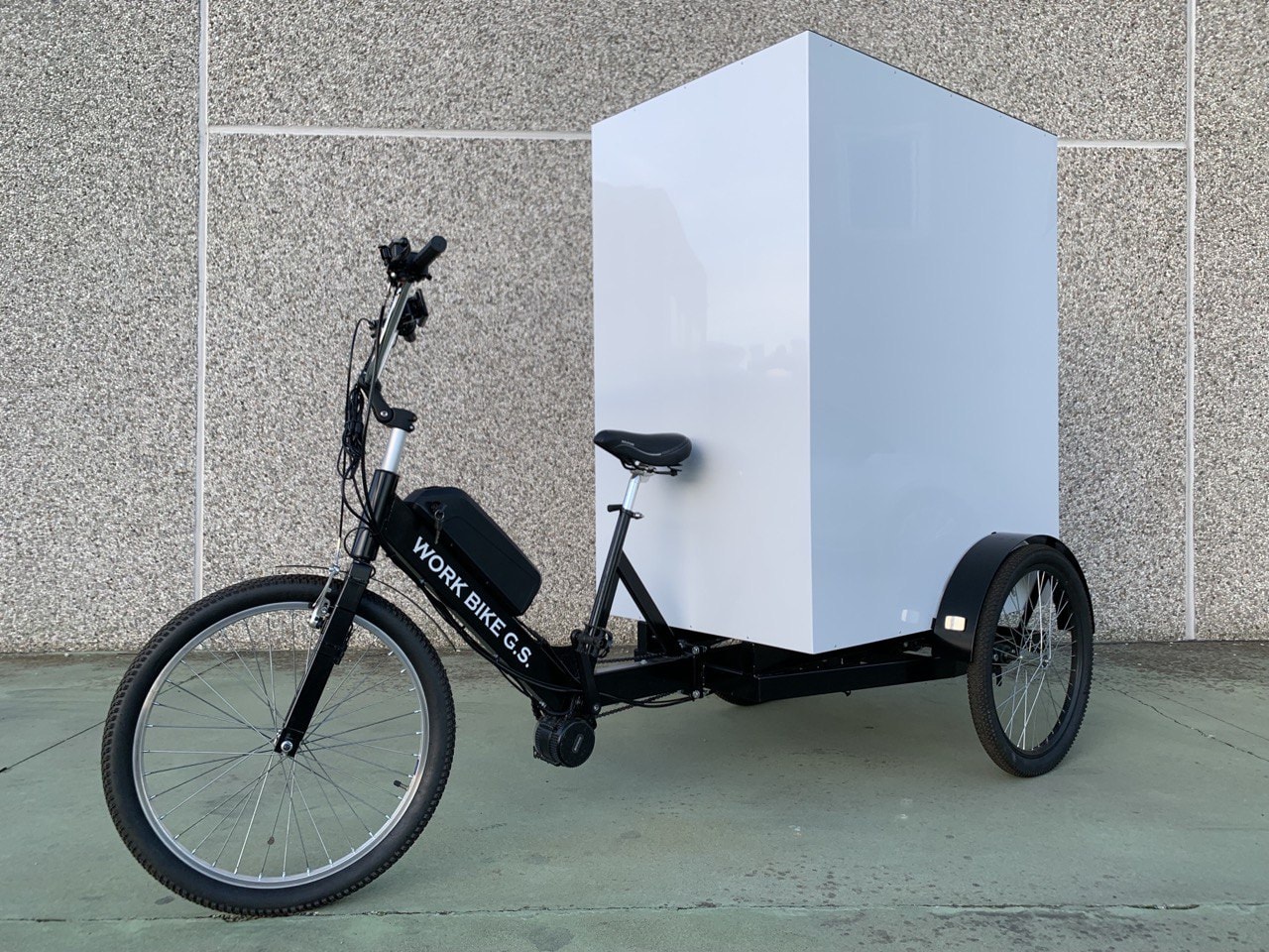TRICICLO-CARGO-BIKE-ITALY-DELIVERY-BASIC-STREET-FOOD-1