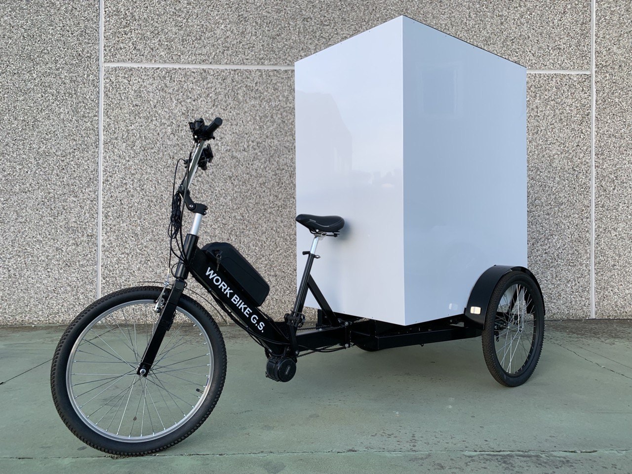 TRICICLO-CARGO-BIKE-ITALY-DELIVERY-BASIC-STREET-FOOD-1