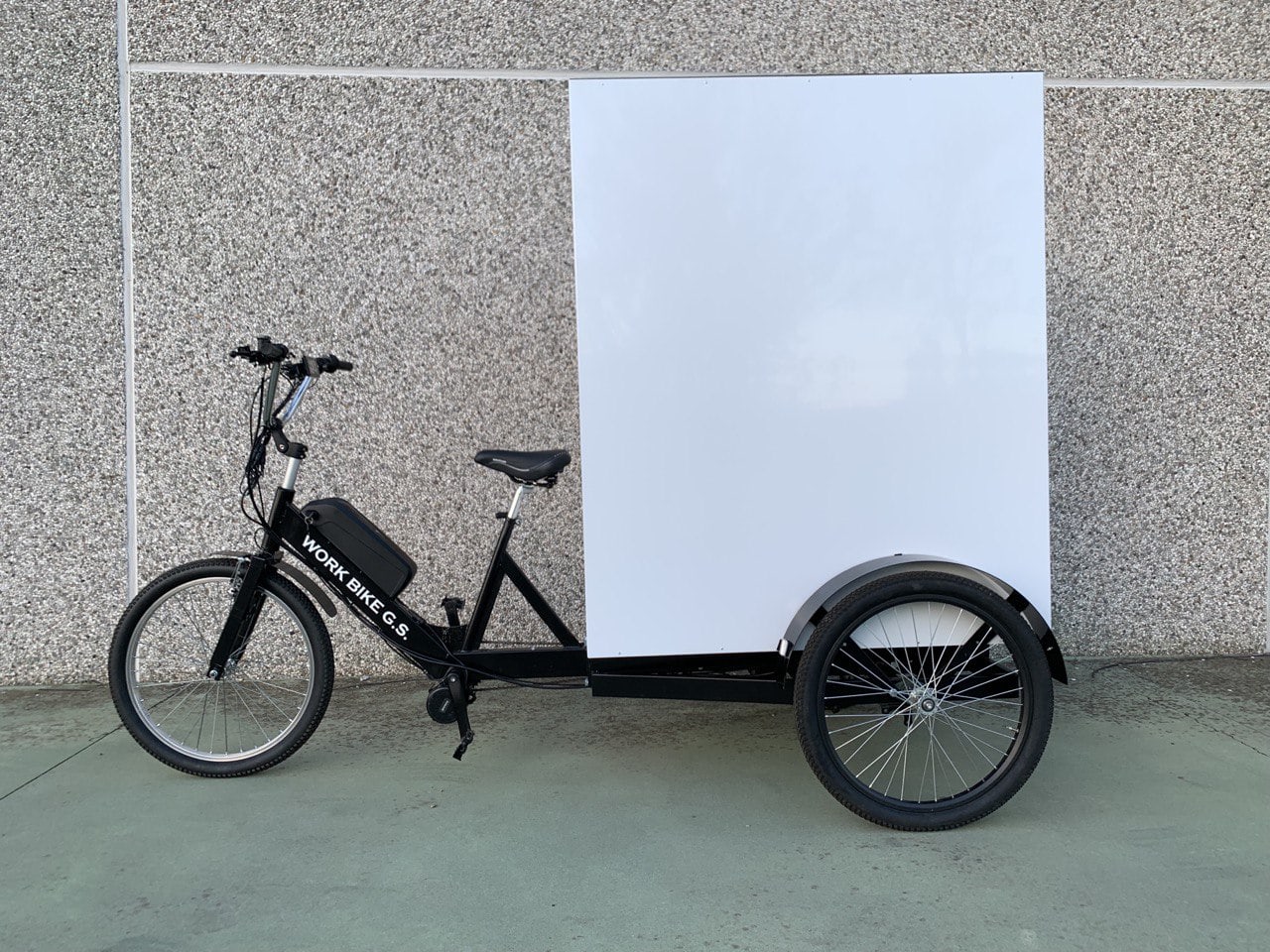 TRICICLO-CARGO-BIKE-ITALY-DELIVERY-BASIC-STREET-FOOD-9